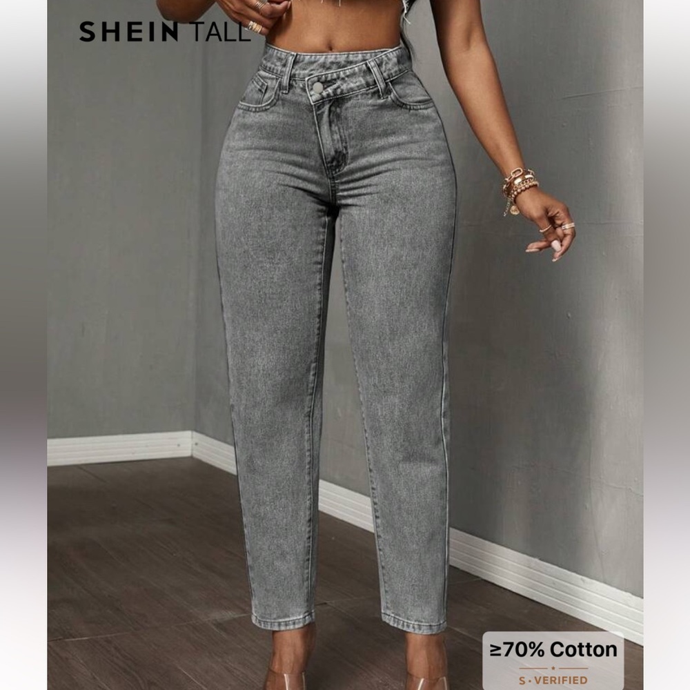 SHEIN Women's Straight Leg Gray Jeans